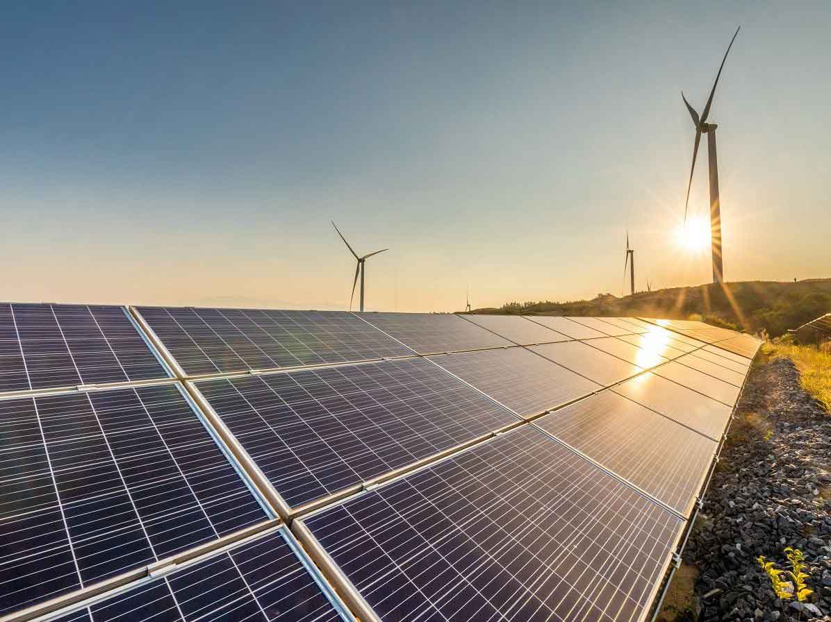 DayAhead renewable energy forecasting services - Solar panels and wind turbines